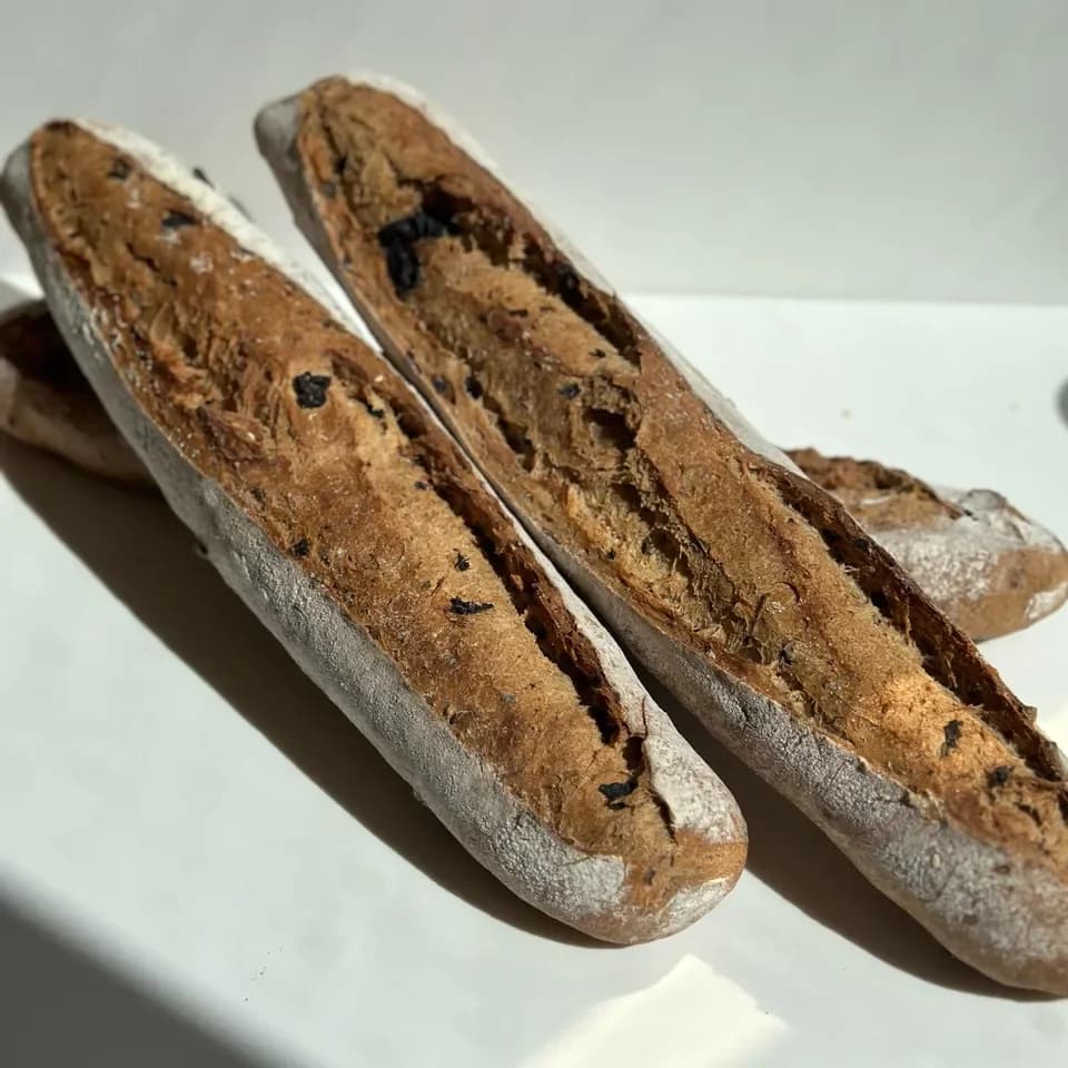 Baguette aux olives