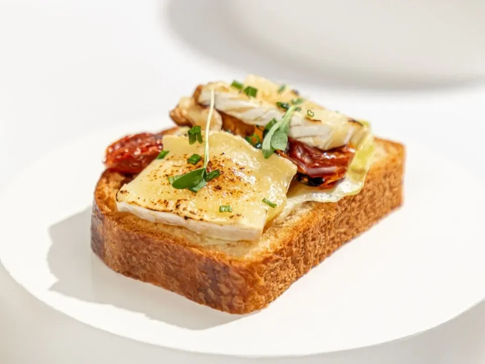 Tartine Brie Guacamole