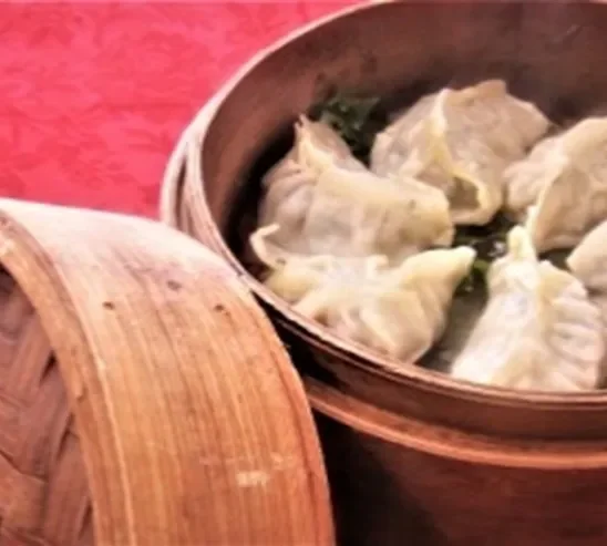 A6. Raviolis au bœuf vapeur (6pcs)