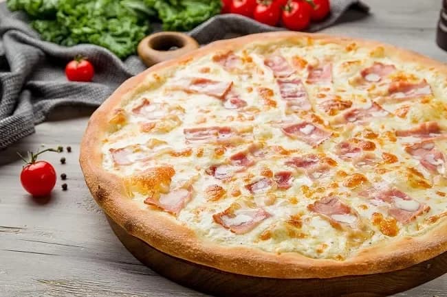 Pizza Carbonara