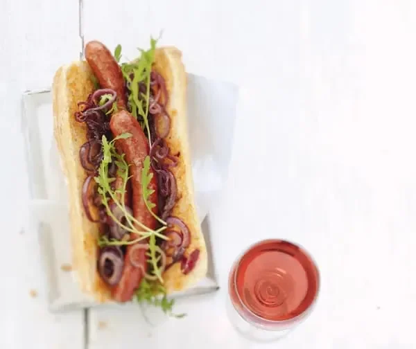 Sandwich Saucisse De Bœuf